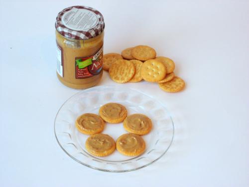 Peanut Butter Crackers. Ingredients: 1 tablespoon Peanut Butter 5 Crackers